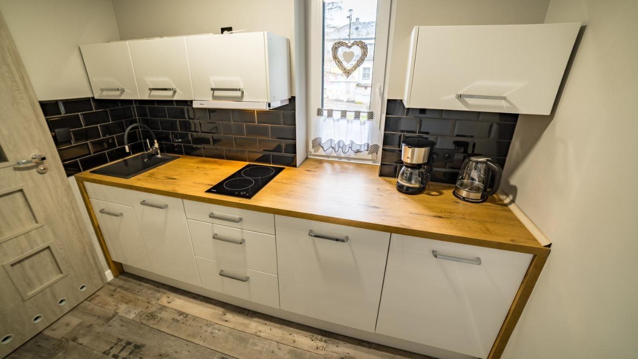 Apartamenty Silvana 코바리 외부 사진
